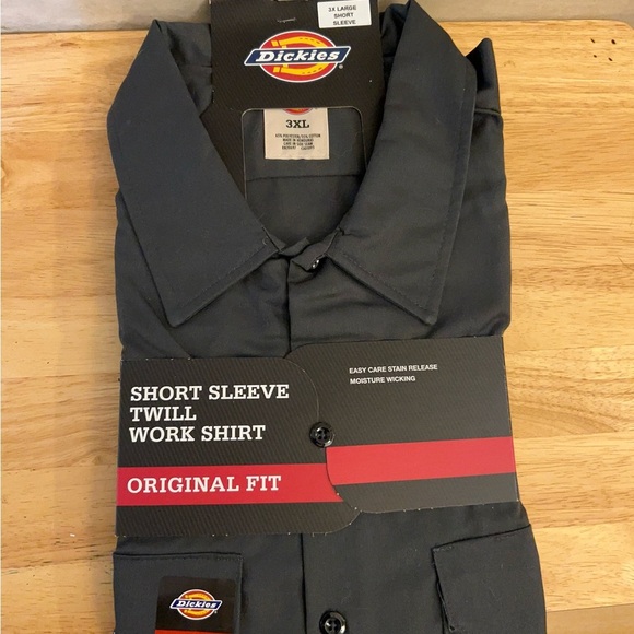 Dickies Men's Short Sleeve Twill Shirt - Dark Gray - Picture 1 of 7